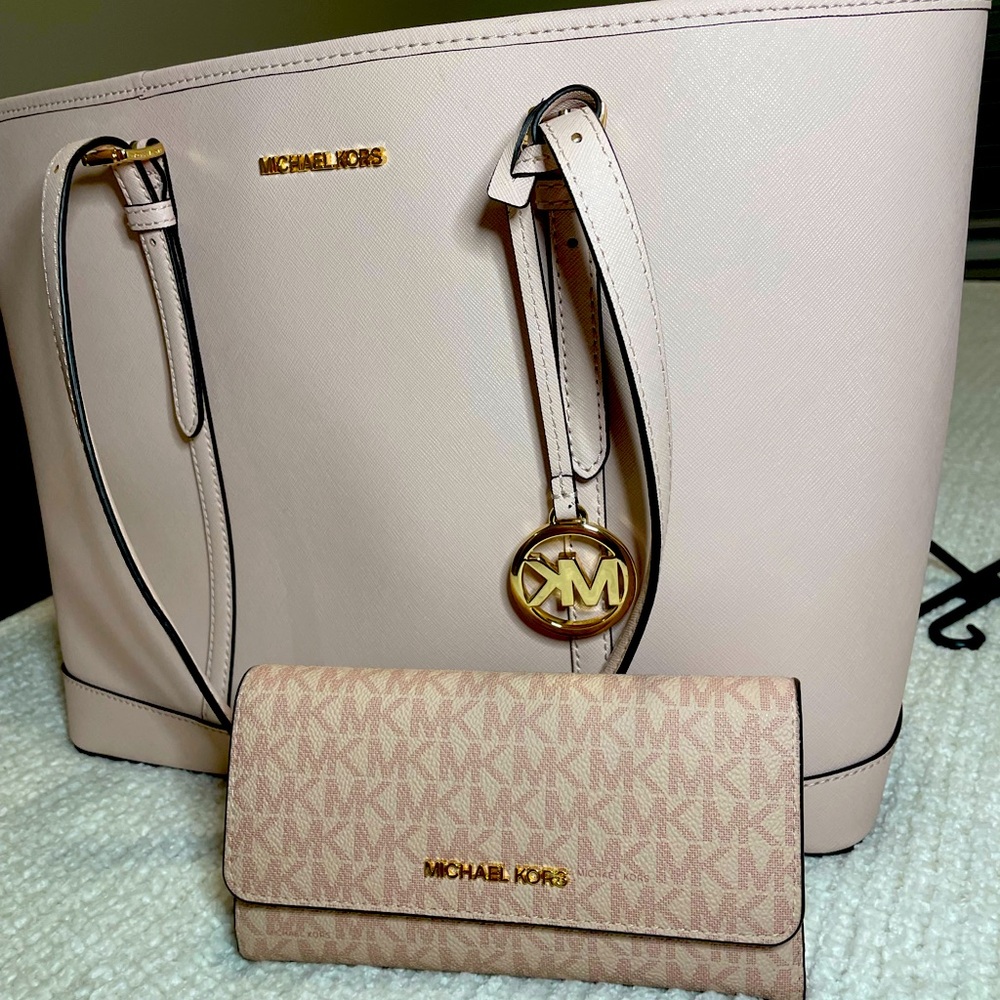 Michael Kors Jet Set tote bag with matching zip wallet